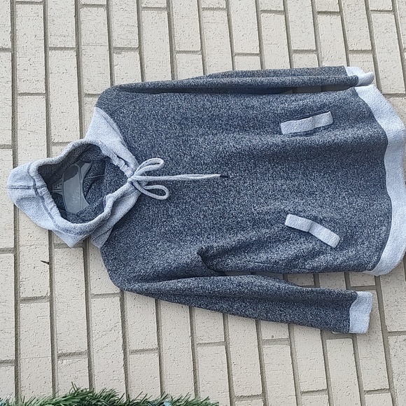 Gray Hoodie - Picture 5 of 9